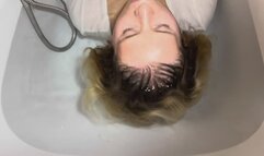 Wet Hair in the Bath!