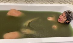 Naked in Jolly Bath! Hair in Jolly!