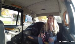 Horny blonde showed tits and more to taxi driver