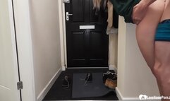 Blonde MILF Enjoys Sucking Delivery Boy