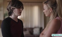 Blonde babes sucks ts Ella Hollywood