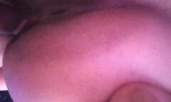 Le dejo el culo lleno de leche