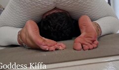 Goddess Kiffa and Mr Pine - Yoga class EP 2 - Yoga Sexy Teacher facesitting on lazy student - FACESI