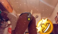 ebony shaking fat ass