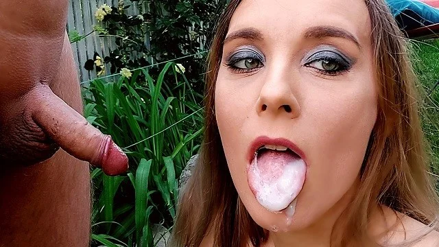 Sloppy Blowjob Outdoors - Lots Of Spit, Drooling And Oral Creampie -  Closeup Porn Video