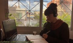 LOFi Girl Would Rather Be Studying a Big Cock -OnlyFans/oliviajarden