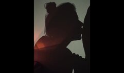 Вставил большой член в ротик.Сочный минет