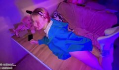 Отшлепал по полной, потом трахнул на столе