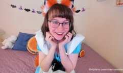 Fox Girl Maid Tease Cam show Clip