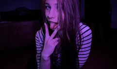 Young Slut Want do Blowjob on Camera!