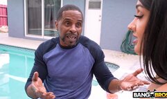 Daddy make me scream like mom please