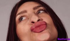 Trinity Sexy Lips - 4K MP4