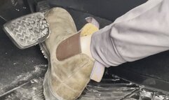 Jessica Cranks, Begs and Revs in Brown Blundell Boots