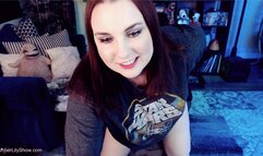 Geeky MILF Helps Get You Off