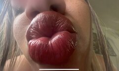 STANDARD VER Kiss from giantess big lips