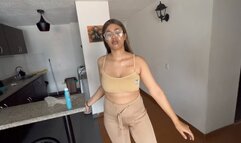 STANDARD sweaty giantess eat me with ass