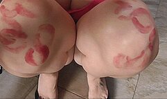 MY KNEES IN A SWIMSUIT ARE KISSED AND SUCKED!AVI