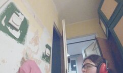 Another walls scretching with no wrecking