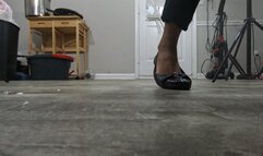 Teeny in Awe at sight of two Giantessess POV