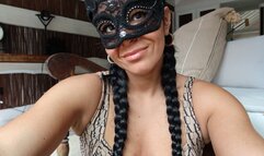 Vanessa’s mouth and morning breath, on holidays - Lalo Cortez and Vanessa