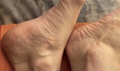 PrincessFeet ankle and heel details, watch my visible pulse, stubble, close ups, foot fetish