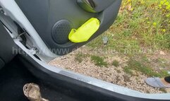 Laetitia drives a Dacia - PIP - Shoulder POV