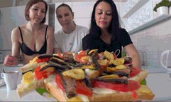 Eating sandwiches JMd