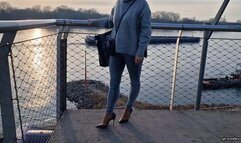 the jeans milf her shoe is very broken HD mp4 1920x1080