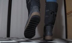 Some crush and my quick capitulation under Tanja's brutal boots - Cam 2