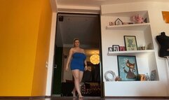 Mean giantess cracks eggs