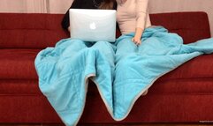 FOOTSIE IN DOTTED SOCKS - MOV Mobile Version