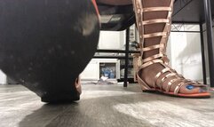 Giantess Toe Tapping POV