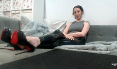 A contract with Victoria- how quickly your debt grows (MOV)