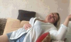 Return of the alien for a sex duel