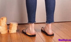 Samara Bread Crush - 4K MP4