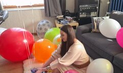 Sophie prepares a party for her friend