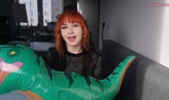 Playing with my long nails with balloon!