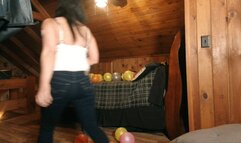 stepmom pops 30 balloons in jeans
