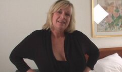 Atlanta Fan Comes In For A Quicky Blowjob From Faith Morgan! (1st half wmv)