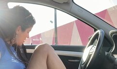 Many farts in the car