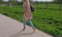 Shoeplay and dipping with Jimmy Choo High Heels HD mp4 1920x1080