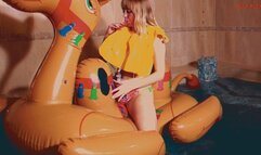 Alla inflates an aviation inflatable life jacket with her mouth and rides on an inflatable camel in the pool!!!