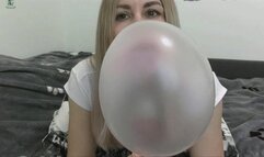 Look at me and blow huge, thick, pink bubbles until they burst MP4 HD 720p