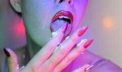 I eat the sweetest cake with my hands