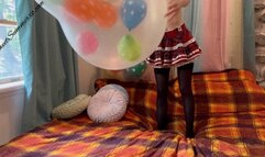 Riding and grinding on a Cattex 35’’ heart balloon and a Cattex 32’’ long neck