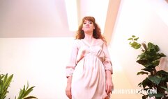 WS436- Zoe Page - Windy Skirts - 4K UHD MP4