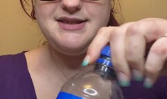 BBW Chugs Down a Cola