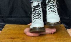 Kloe's Games End In Testicular Trauma - Close Up