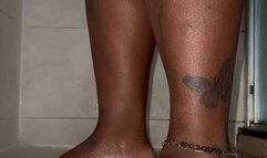 CLEANING MY PRETTY FEET TIGER PEDI BY GODDESSMONAY