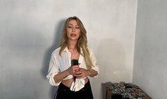 The reporter in jail transfering